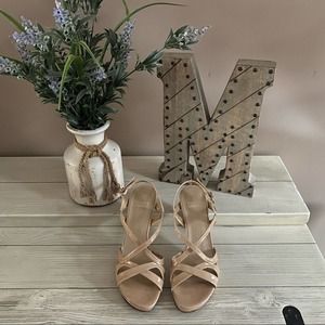 Stuart Weitzman Wonens  patent leather Tan Strappy  Sandals EUC size 7